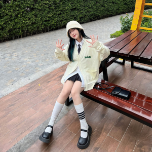 Áo cardigan là gì?