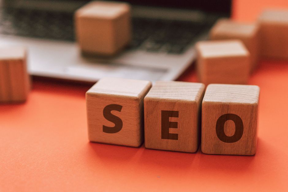 Công ty mới nên đầu tư SEO hay GEO trước để tối ưu chi phí? Công ty mới nên đầu tư SEO hay GEO trước để tối ưu chi phí?